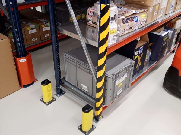 bolardo flexible para estanterias de almacen